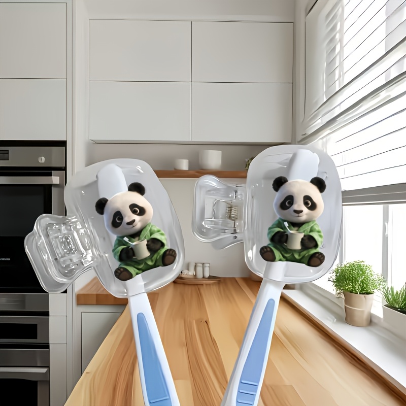 Home Essentials Bathroom Accessories - Niedlicher Panda im Grünen Pyjama 2-teiliges